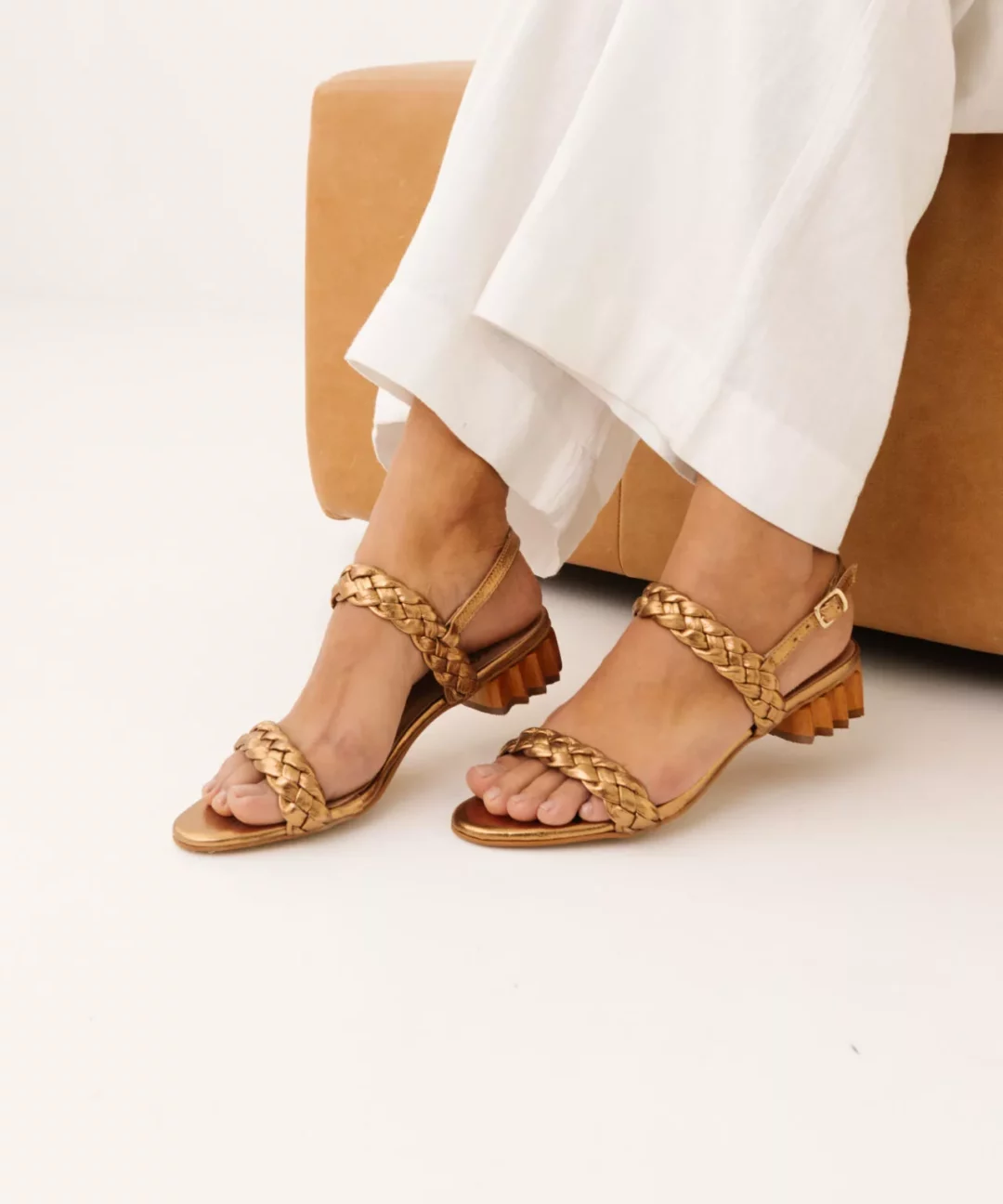 Sandália em Couro Trançado Sona