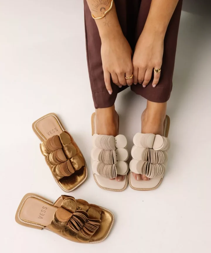 Rasteira Feminina em Couro Roques