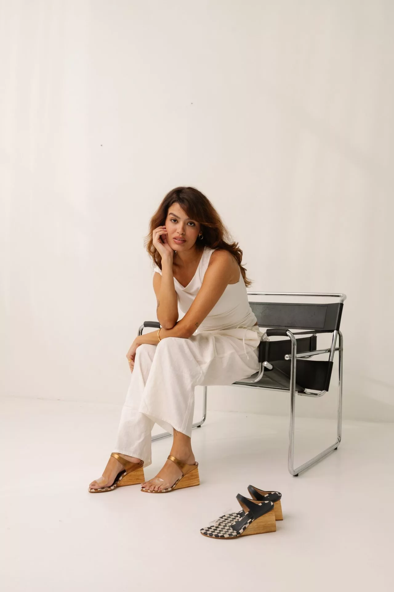 Tamanco com Tira em Vinil Orbe - Imagem 5