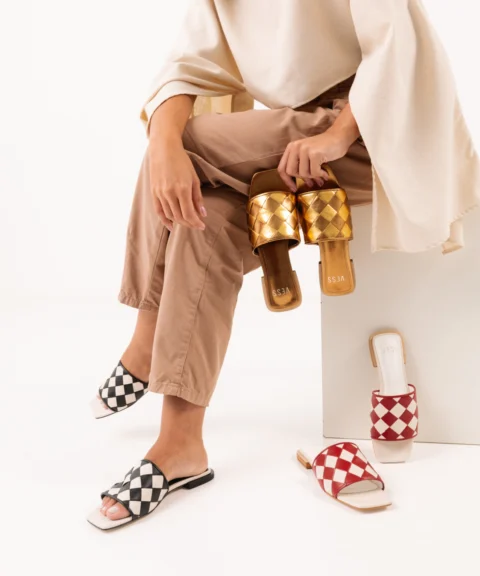 Rasteira Feminina Couro Xadrez Monaco